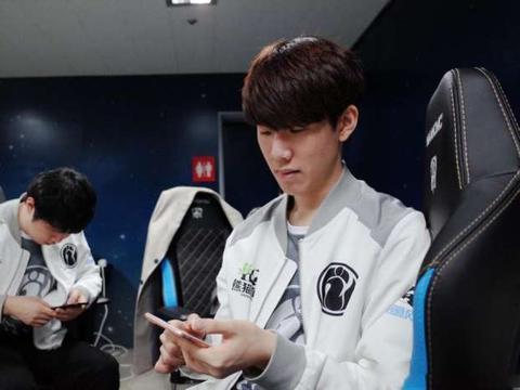 FaZe 和 Passion UA 在 StarLadder 布达佩斯 Major 2025 第二阶段的第二轮比赛中取得胜利