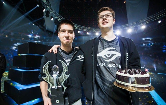 Upset后续回应：始终对家庭事务保持透明的态度 休假之后归队