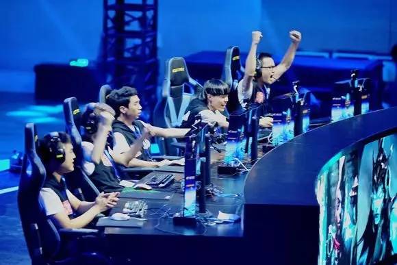 奥斯汀Major规则书公布：俄战队只能打欧洲区，选手不能穿短裤